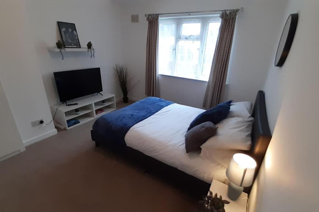 Free Parking Spacious Home Cardiff Exterior foto